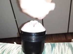 Fleshlight quick fuck and cum